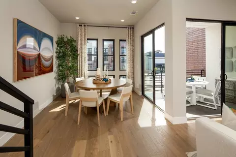 Dining - 107 10th St, Marina, CA 93933 photo 1 of 3