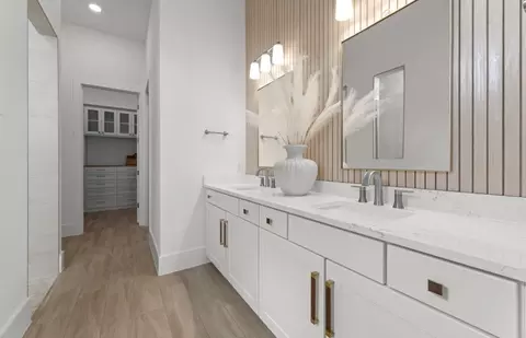 Bath - 9469 Caymas Ter, Naples, FL 34114 photo 1 of 2