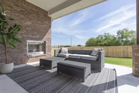 Exterior - 2800 Heather Hvn, Moore, OK 73160 photo 26 of 38