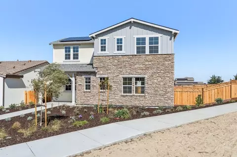 629 Santa Lucia Way, Marina, CA 93933
