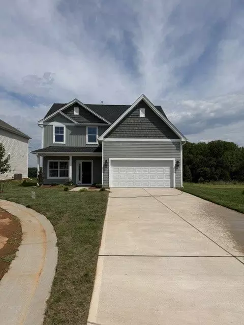 1318 Dandridge Dr, Kernersville, NC 27284