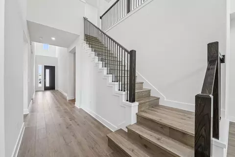 Entry Way - 122 Alvin Dr, Buda, TX 78610 photo 3 of 7