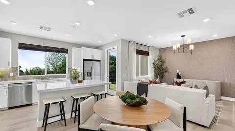 Dining - Avalon Blvd & E 213th St, Carson, CA 90745 photo 1 of 1