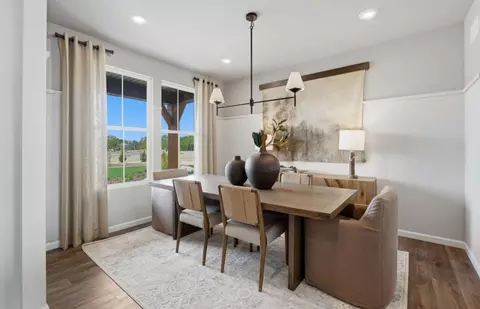 Dining - 3163 Vineyard Ln, Aurora, IL 60502 photo 4 of 6
