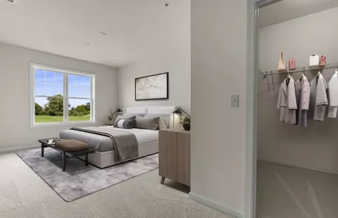 Bedroom - 30 E Point Dr, Rumford, RI 02916 photo 2 of 3