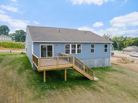 Exterior - 718 Willow Green Dr, Independence, KY 41051 photo 6 of 13