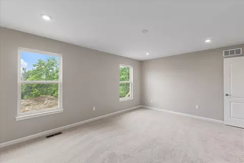 Bedroom - 718 Willow Green Dr, Independence, KY 41051 photo 3 of 6