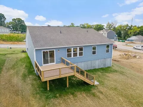 Exterior - 718 Willow Green Dr, Independence, KY 41051 photo 7 of 13