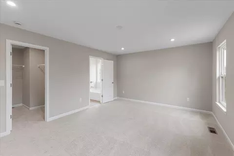 Bedroom - 718 Willow Green Dr, Independence, KY 41051 photo 2 of 6