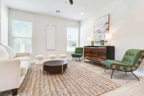 Living - 32573 White Bloom Ln, Walker, LA 70785 photo 1 of 1