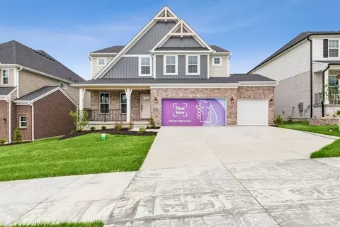 4008 Trailside Dr, Green Township, OH 45248