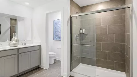 Bath - 1414 Covington Blvd, Franklin, IN 46131 photo 1 of 6
