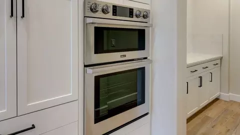 Kitchen - N Temperance Ave & E Shepherd Ave, Clovis, CA 93619 photo 9 of 11