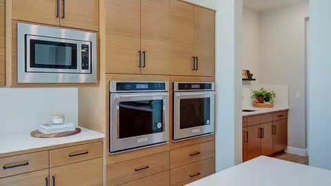 Kitchen - N Temperance Ave & E Shepherd Ave, Clovis, CA 93619 photo 4 of 11