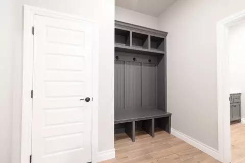 Entry Way - 2920 E Northampton St, Broken Arrow, OK 74014 photo 6 of 6