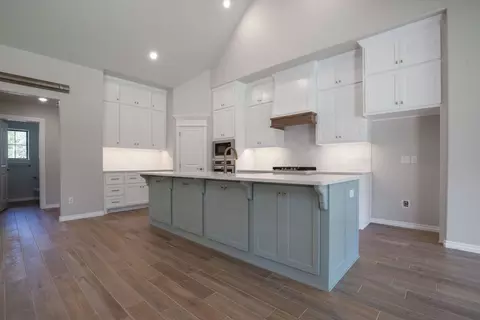 Kitchen - 2920 E Northampton St, Broken Arrow, OK 74014 photo 5 of 14