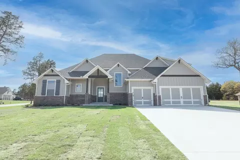 Exterior - 2920 E Northampton St, Broken Arrow, OK 74014 photo 3 of 34