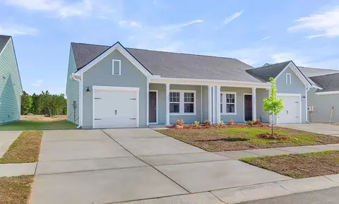 5051 Blackberry Ln, Ravenel, SC 29470