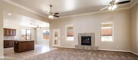 Living - Alan Ladd Dr, Kingman, AZ 86409 photo 1 of 2