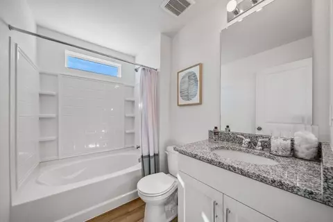 Bath - 21880 E 46th Pl, Aurora, CO 80019 photo 1 of 1