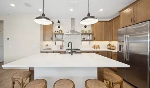 8023 W Harmont Dr, Peoria, AZ 85345