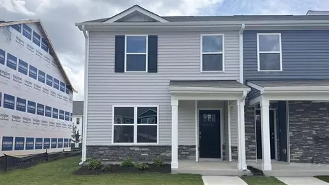 263 Rusling Leaf Dr, Fuquay Varina, NC 27526