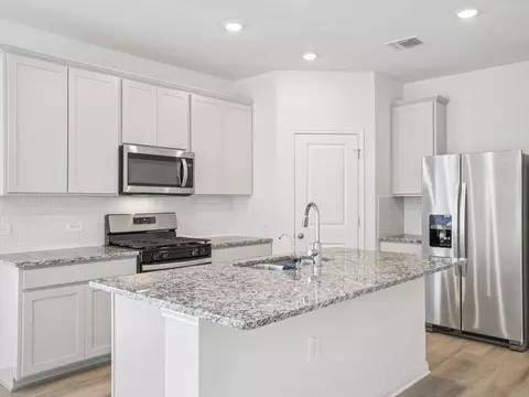 12512 Saint Thomas Dr, Del Valle, TX 78617