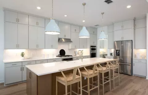 Kitchen - 13716 Sunlight Meadow Dr, Riverview, FL 33578 photo 1 of 4