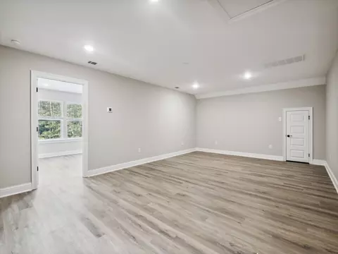 13532 Garland Rd, Ocean Springs, MS 39564