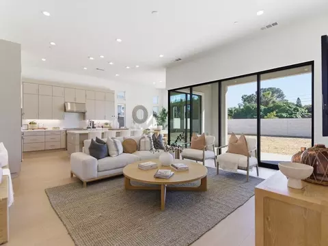 Living - 2019 E Pearl St, Encinitas, CA 92024 photo 1 of 1