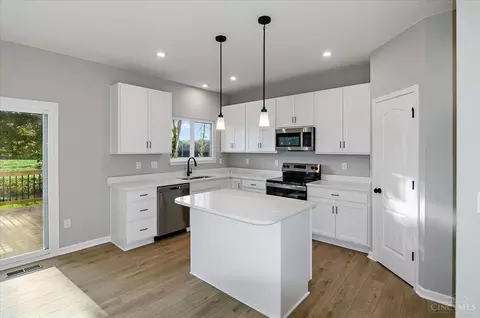 Kitchen - 5519 Charismatic Ct, Morrow, OH 45152 photo 1 of 10