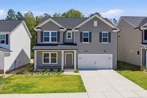 212 Armorial Ct, Willow Spring, NC 27592