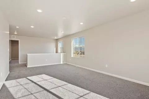 Living - 17599 E 103rd Dr, Commerce City, CO 80022 photo 4 of 6