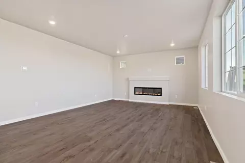 Living - 17599 E 103rd Dr, Commerce City, CO 80022 photo 6 of 6