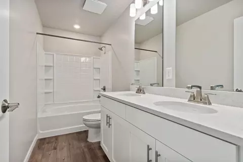 Bath - 17599 E 103rd Dr, Commerce City, CO 80022 photo 1 of 3