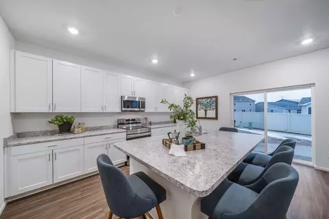 Kitchen - 7067 N Obsidian Way, Eagle Mountain, UT 84005 photo 1 of 1