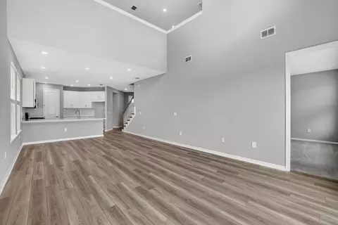Living - 13419 Commons Ave, Parrish, FL 34219 photo 2 of 3