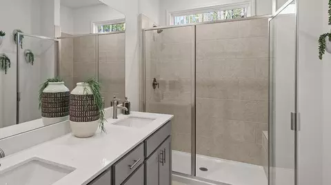 Bath - 609 Mabry Creek Ln, Jackson, GA 30233 photo 5 of 5