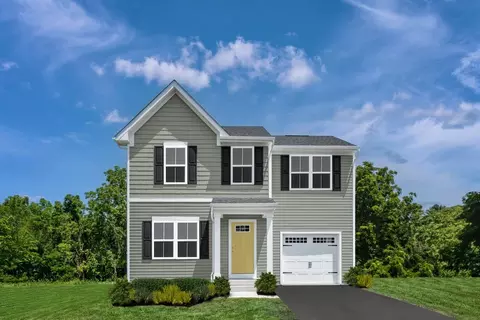 1587 Meadowbrook Ln, Farmington, NY 14425