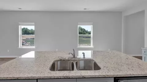 Kitchen - 8248 Bankhead Dr, Olive Branch, MS 38654 photo 9 of 15