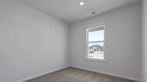 Bedroom - 8248 Bankhead Dr, Olive Branch, MS 38654 photo 5 of 10