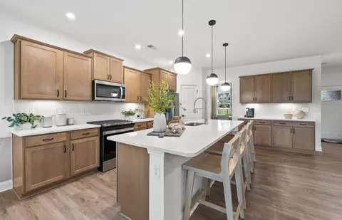 6137 Marigold Way, Atlanta, GA 30349