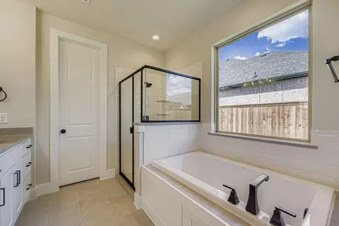 Bath - 4801 Triadic Ln, Prosper, TX 75078 photo 1 of 11