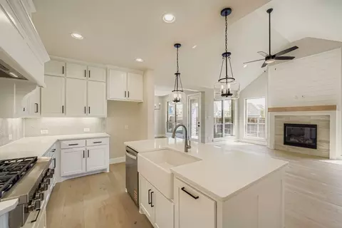Kitchen - 4801 Triadic Ln, Prosper, TX 75078 photo 4 of 8