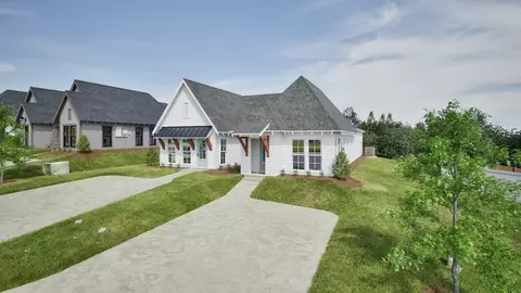 3206 Bradley Ln, Auburn, AL 36830