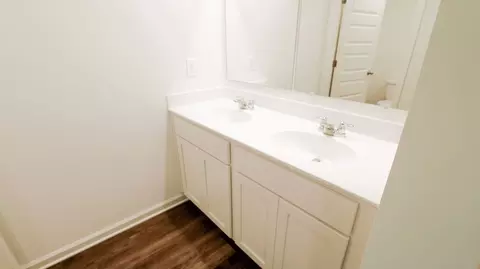Bath - 209 Koslin Loop, Calera, AL 35040 photo 2 of 4