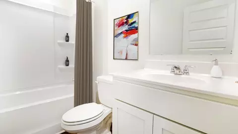 Bath - 209 Koslin Loop, Calera, AL 35040 photo 1 of 4