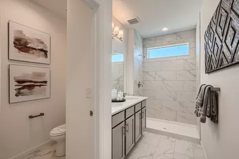 Bath - 300 Equine Rd, Berthoud, CO 80513 photo 1 of 4