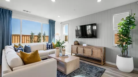 Living - 2625 Briones Dr, Fairfield, CA 94533 photo 2 of 2