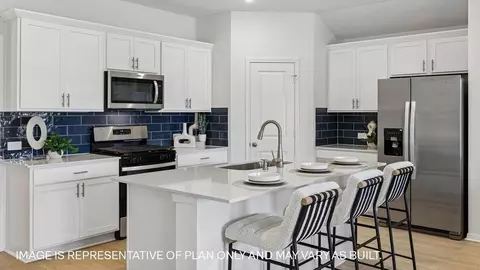 Kitchen - 2313 Bronc Buster Way, Leander, TX 78641 photo 2 of 10
